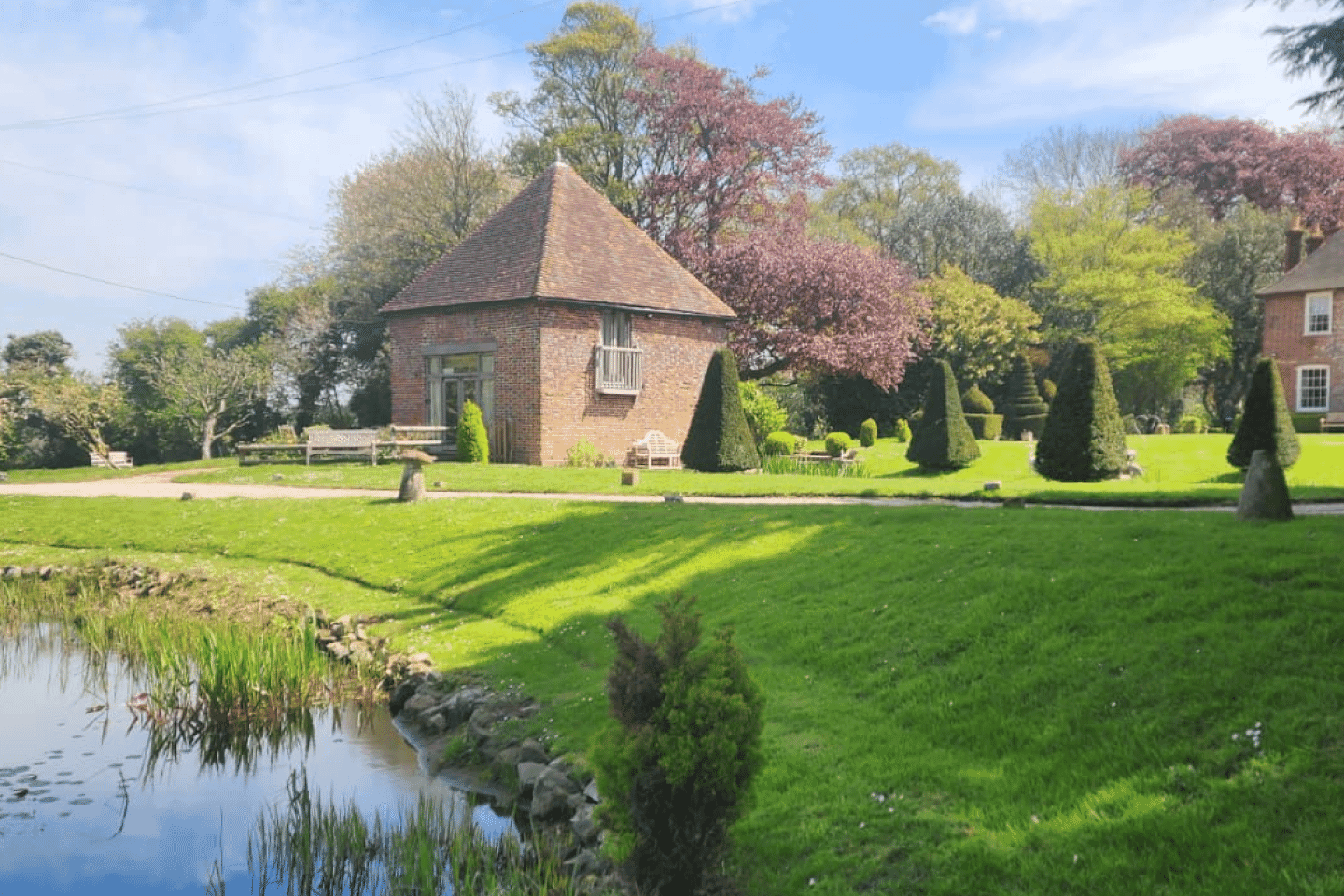 The Dovecote Cottage is the perfect get away fro couple for a romantic weekend away for an anniversary, birthday, and more.